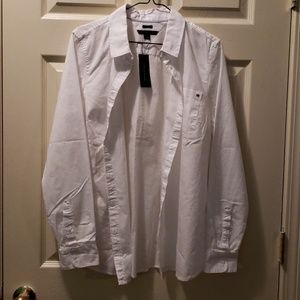 Long sleeve button down Tommy Hilfiger shirt